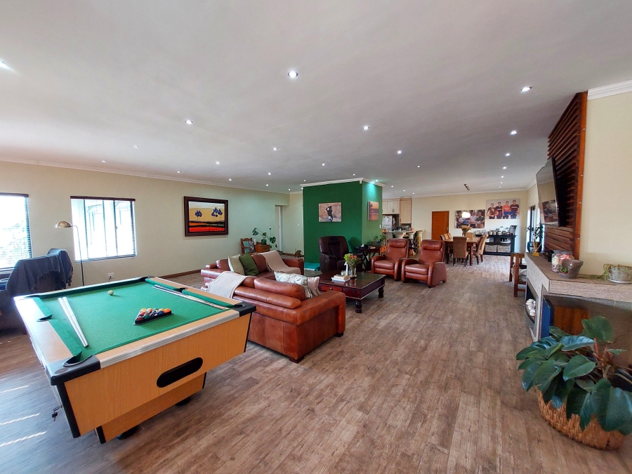 5 Bedroom Property for Sale in Erasmusrand Gauteng
