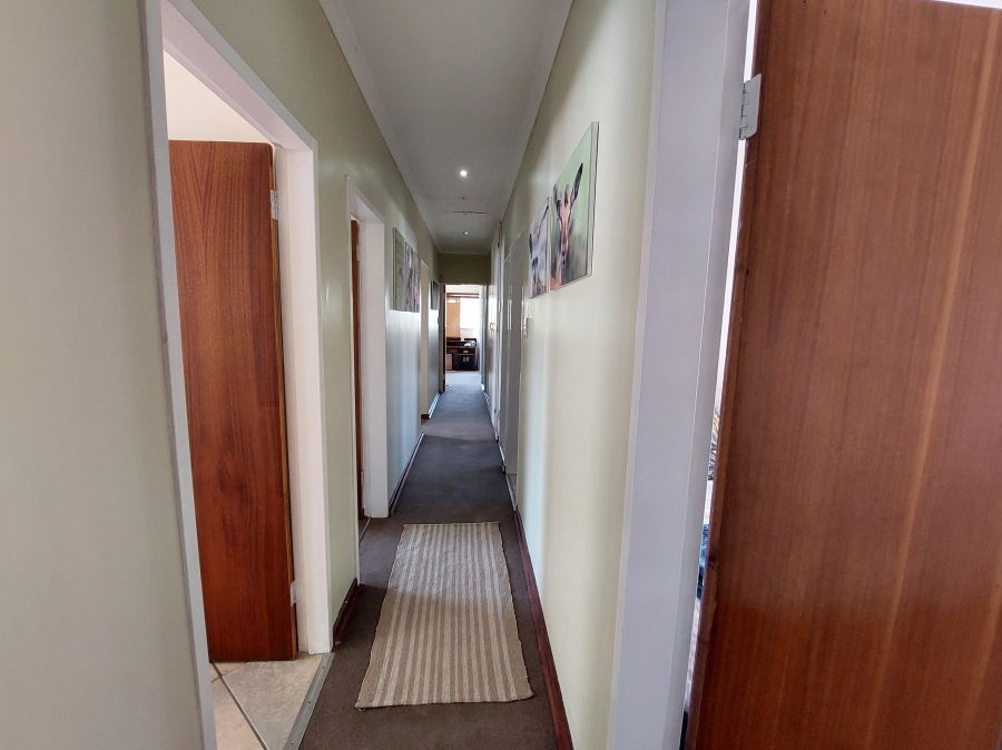 5 Bedroom Property for Sale in Erasmusrand Gauteng