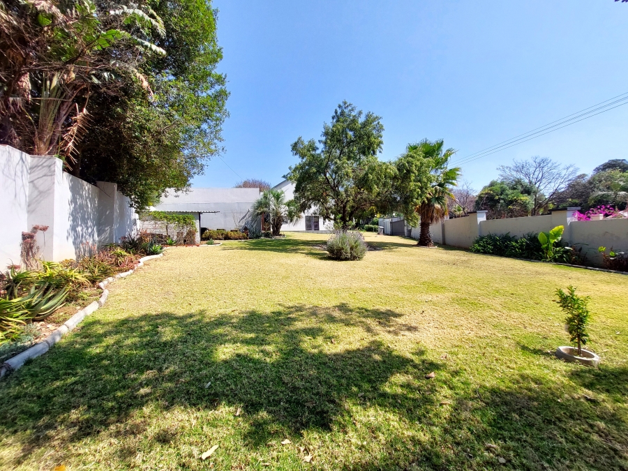 5 Bedroom Property for Sale in Erasmusrand Gauteng
