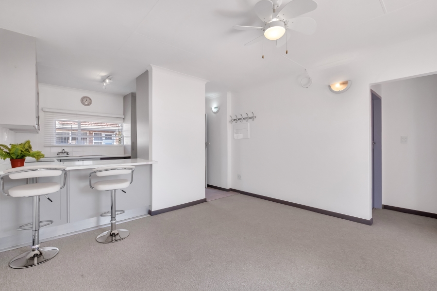 1 Bedroom Property for Sale in Linden Gauteng