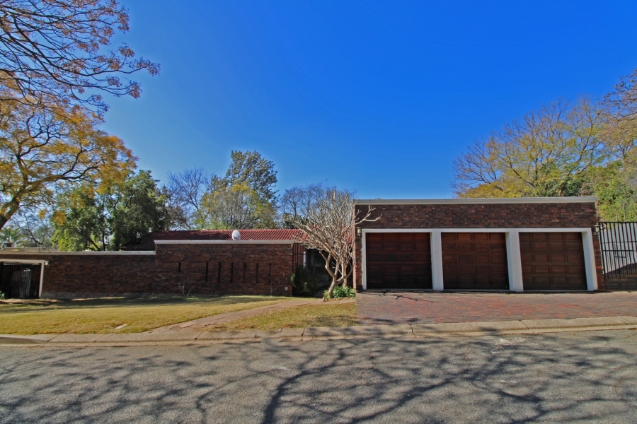 4 Bedroom Property for Sale in Bryanston Gauteng