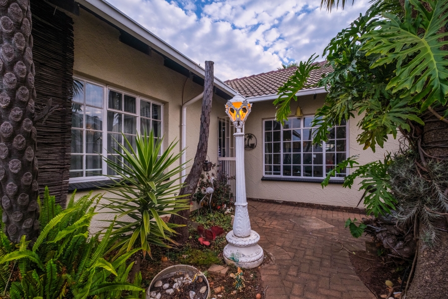 3 Bedroom Property for Sale in Bergbron Gauteng