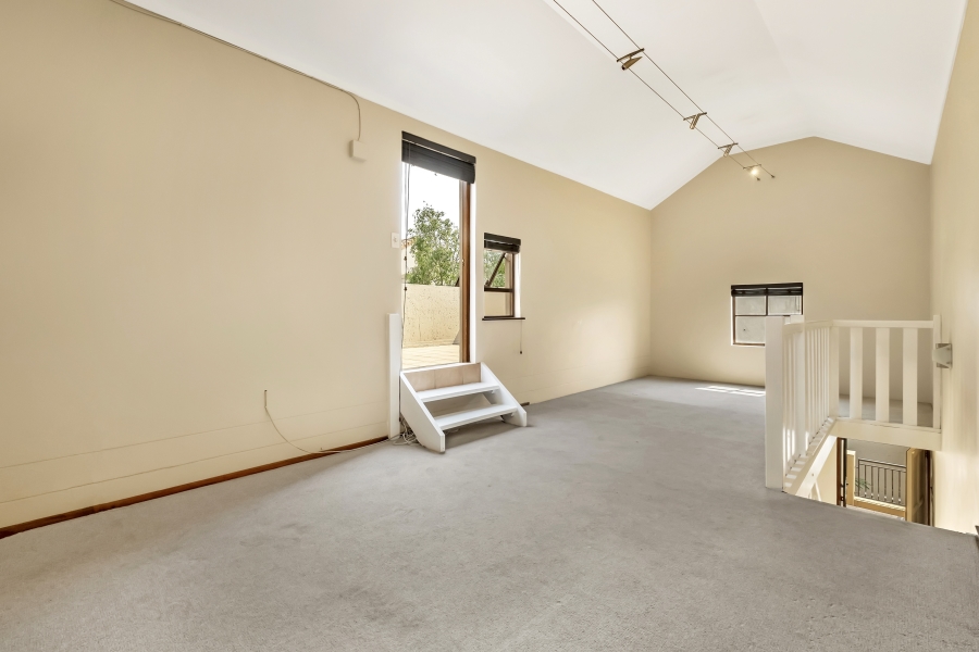 1 Bedroom Property for Sale in Strathavon Gauteng