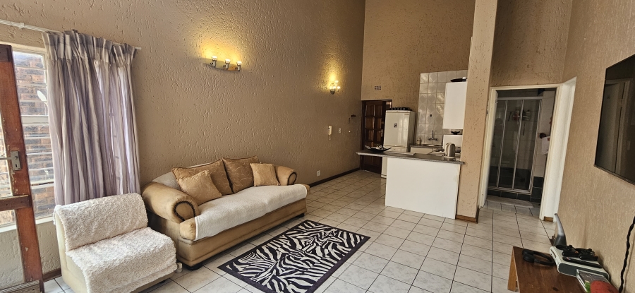 2 Bedroom Property for Sale in New Redruth Gauteng