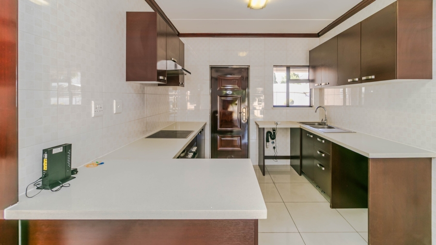 To Let 2 Bedroom Property for Rent in Summerset Gauteng