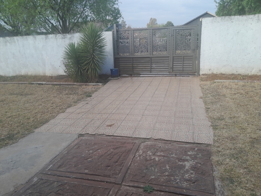 To Let 3 Bedroom Property for Rent in Albertsdal Gauteng