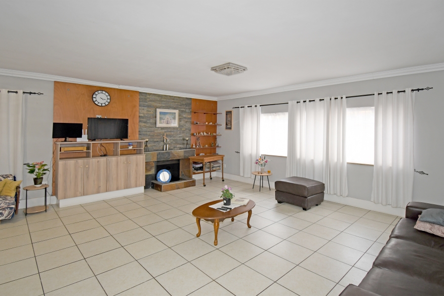 3 Bedroom Property for Sale in Orange Grove Gauteng