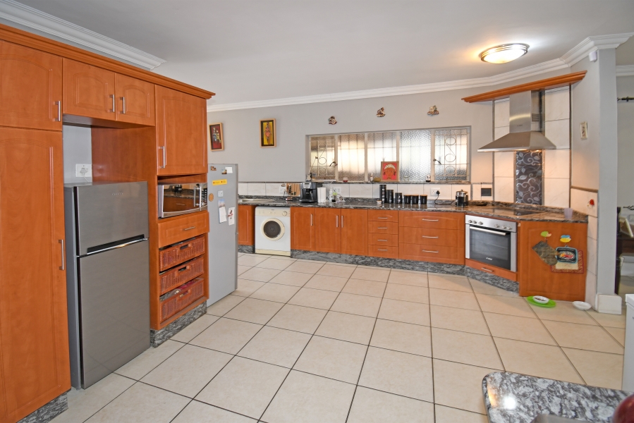 3 Bedroom Property for Sale in Orange Grove Gauteng