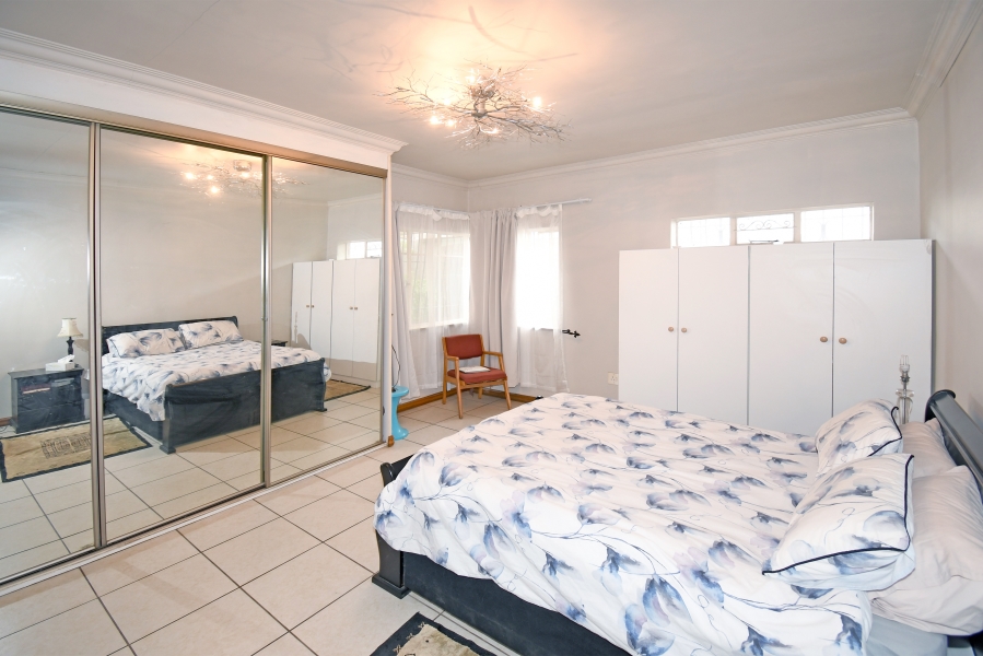 3 Bedroom Property for Sale in Orange Grove Gauteng