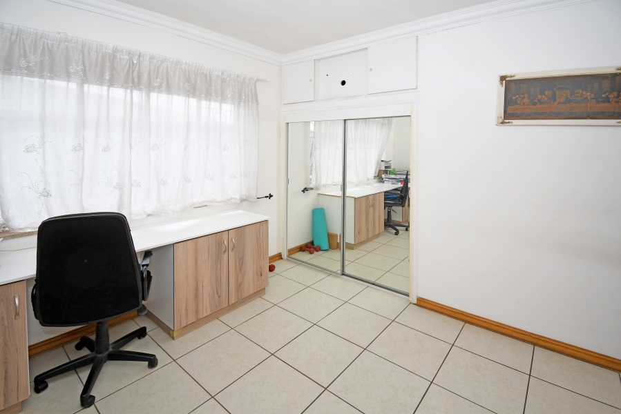3 Bedroom Property for Sale in Orange Grove Gauteng