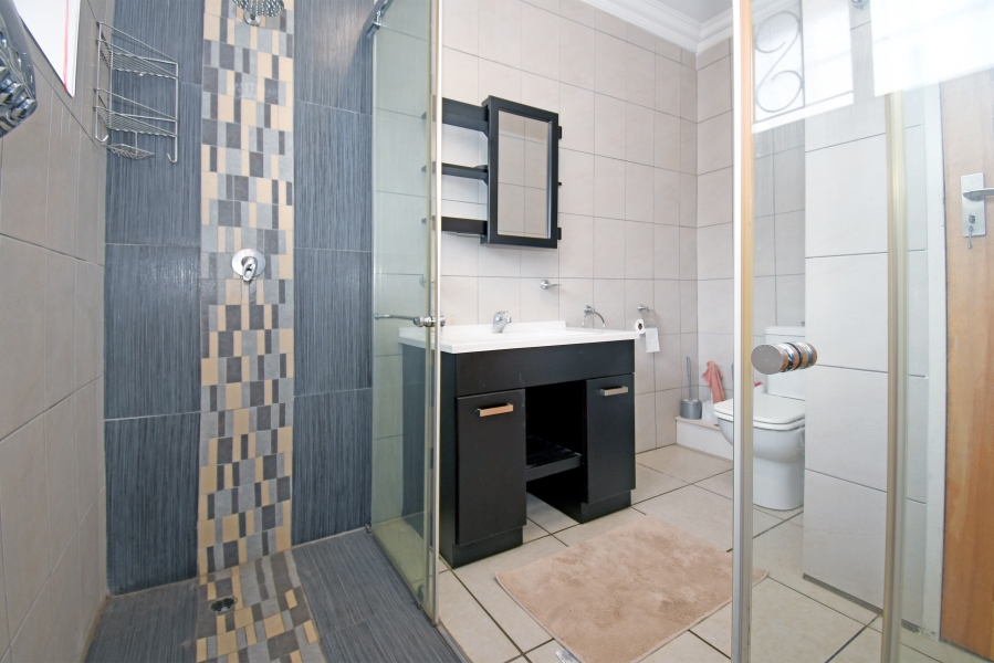3 Bedroom Property for Sale in Orange Grove Gauteng