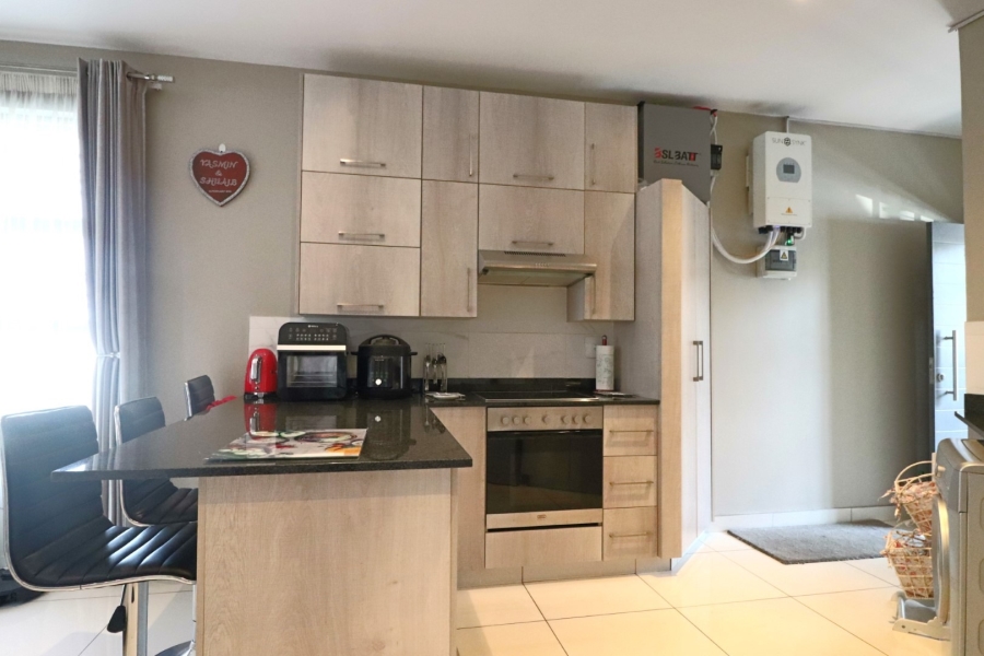 To Let 2 Bedroom Property for Rent in Rivonia Gauteng