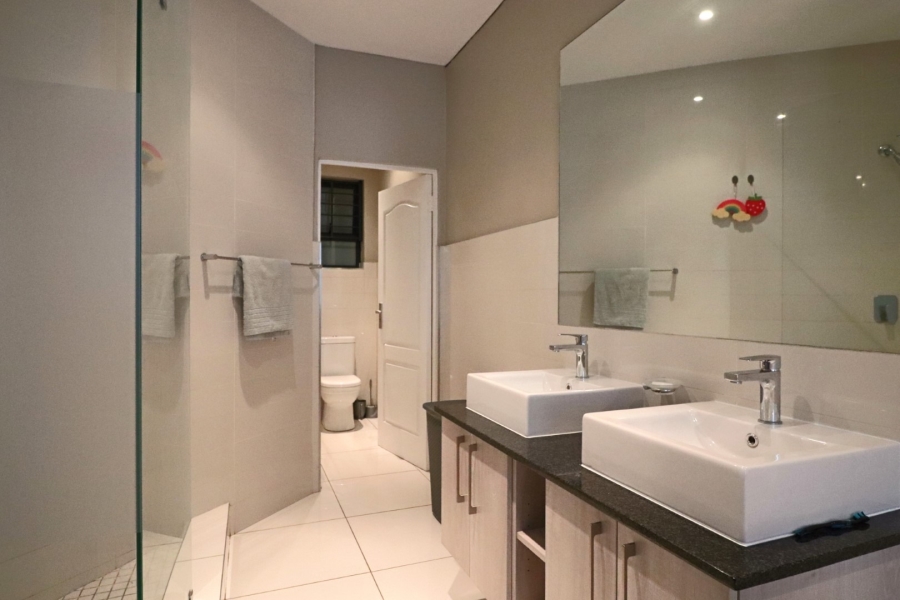To Let 2 Bedroom Property for Rent in Rivonia Gauteng