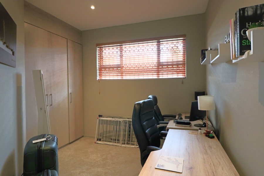 To Let 2 Bedroom Property for Rent in Rivonia Gauteng