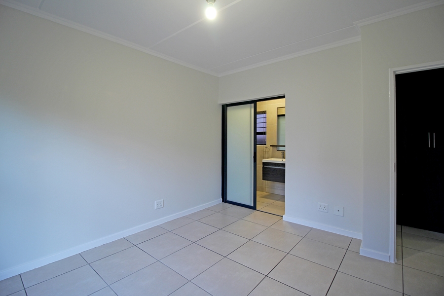 3 Bedroom Property for Sale in Greenstone Hill Gauteng