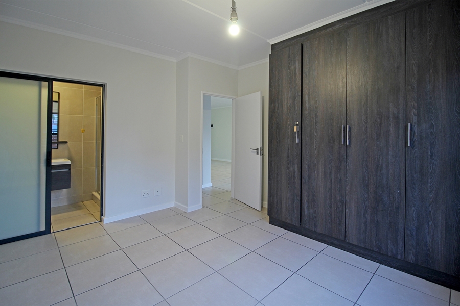 3 Bedroom Property for Sale in Greenstone Hill Gauteng
