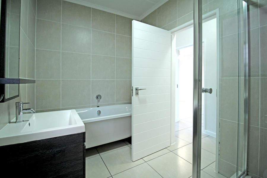 3 Bedroom Property for Sale in Greenstone Hill Gauteng