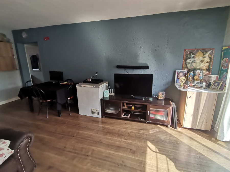 2 Bedroom Property for Sale in New Market Park Gauteng