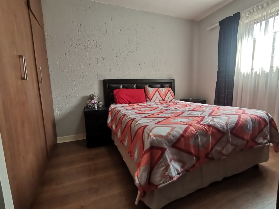 2 Bedroom Property for Sale in New Market Park Gauteng