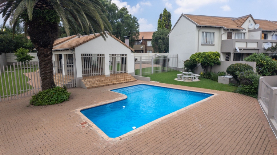 2 Bedroom Property for Sale in Eden Glen Gauteng