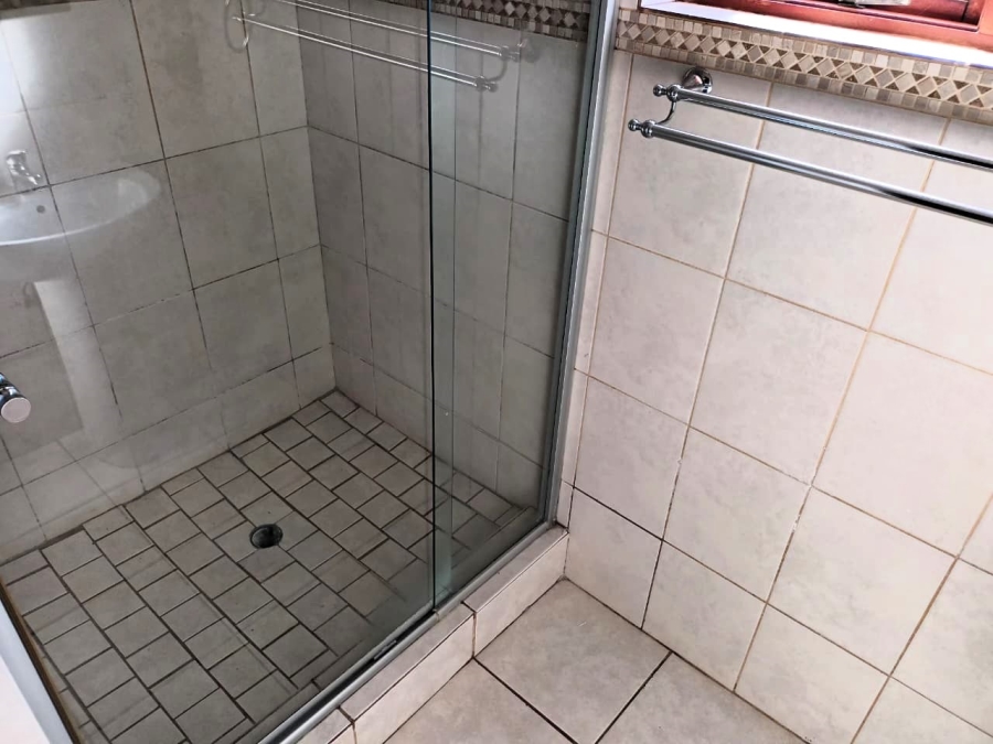 To Let 2 Bedroom Property for Rent in Pierre Van Ryneveld Gauteng