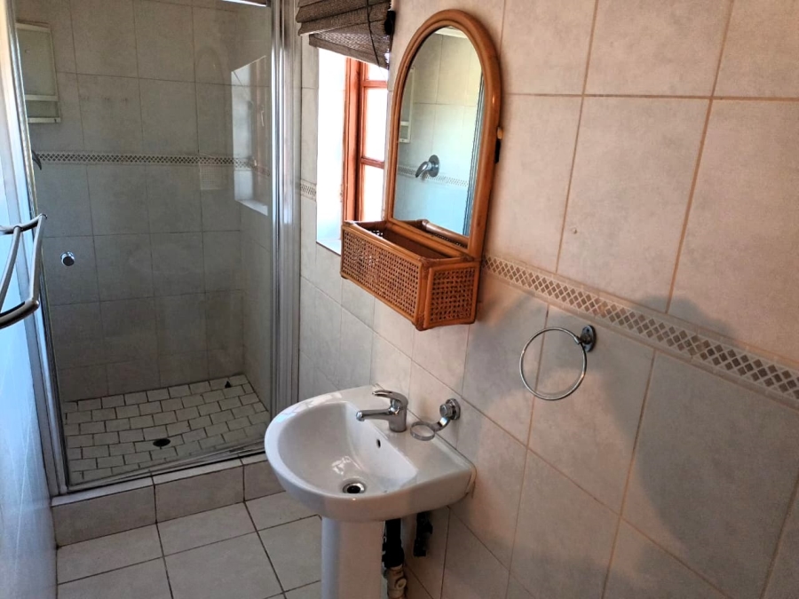 To Let 2 Bedroom Property for Rent in Pierre Van Ryneveld Gauteng
