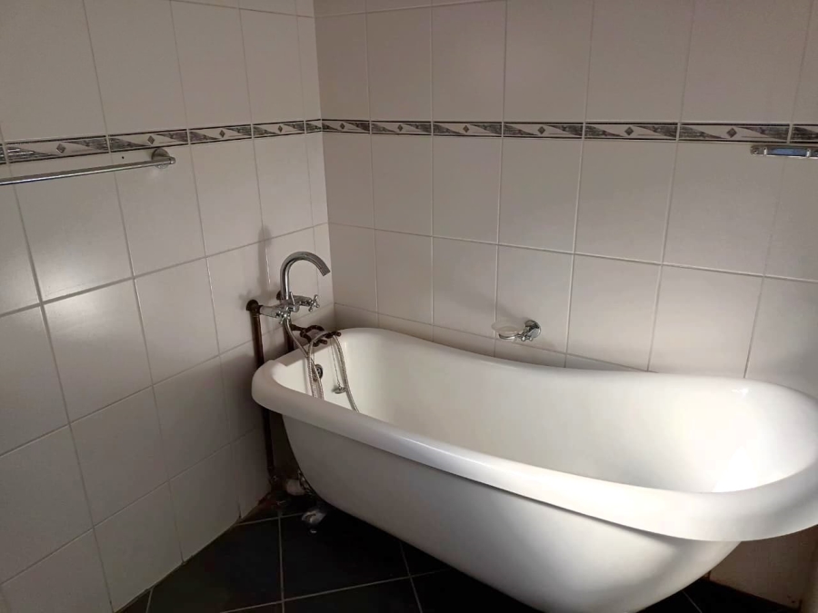 To Let 2 Bedroom Property for Rent in Pierre Van Ryneveld Gauteng