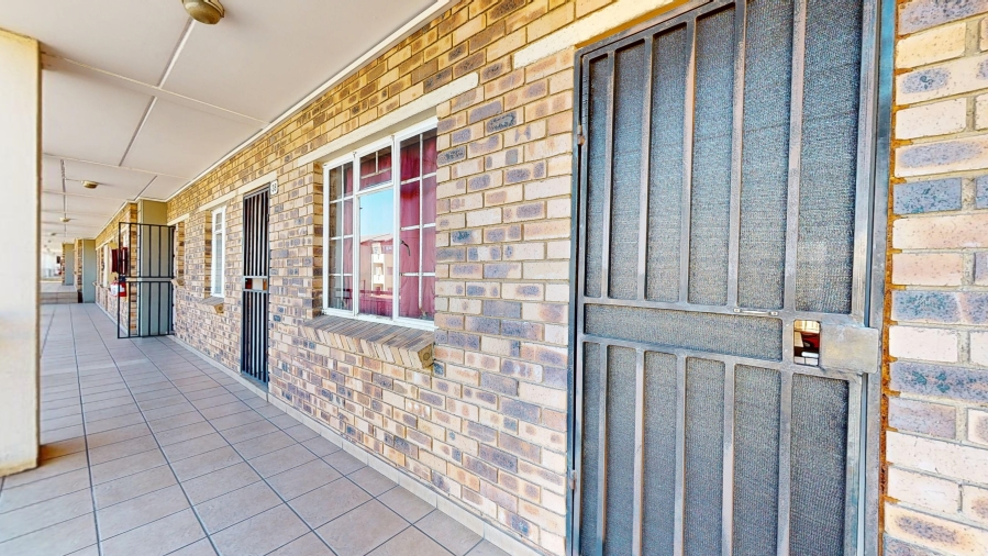 2 Bedroom Property for Sale in Comet Gauteng