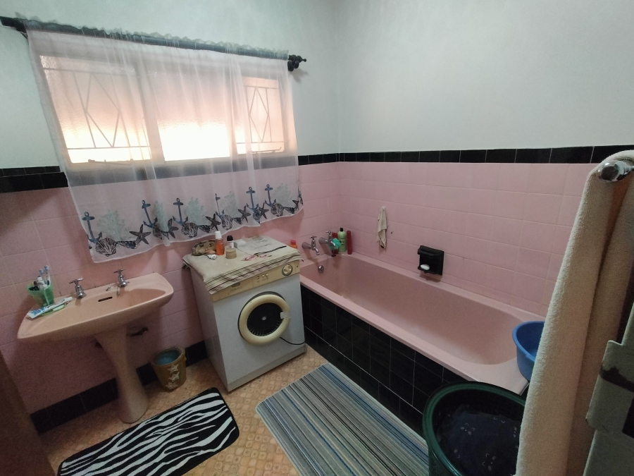 3 Bedroom Property for Sale in Pretoria North Gauteng