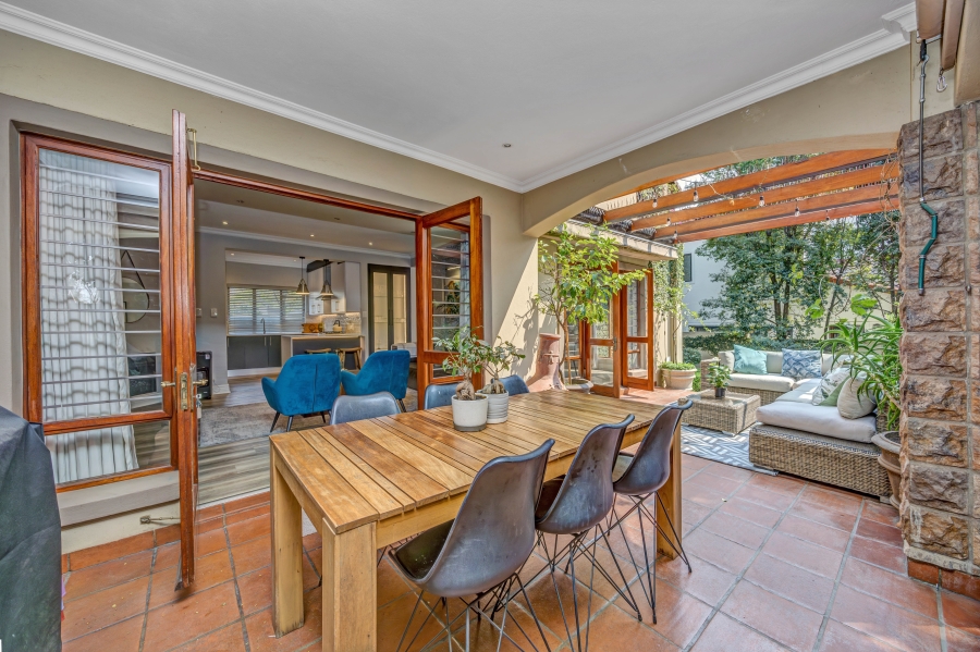 4 Bedroom Property for Sale in Broadacres Gauteng