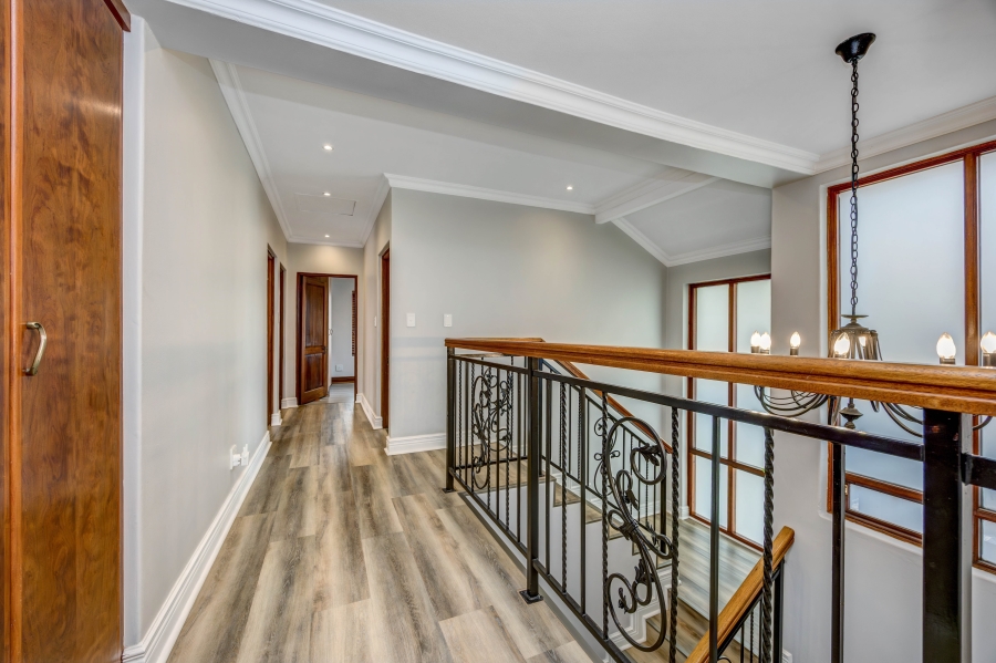4 Bedroom Property for Sale in Broadacres Gauteng