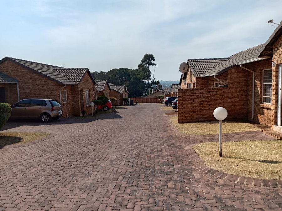 2 Bedroom Property for Sale in Princess A H Gauteng