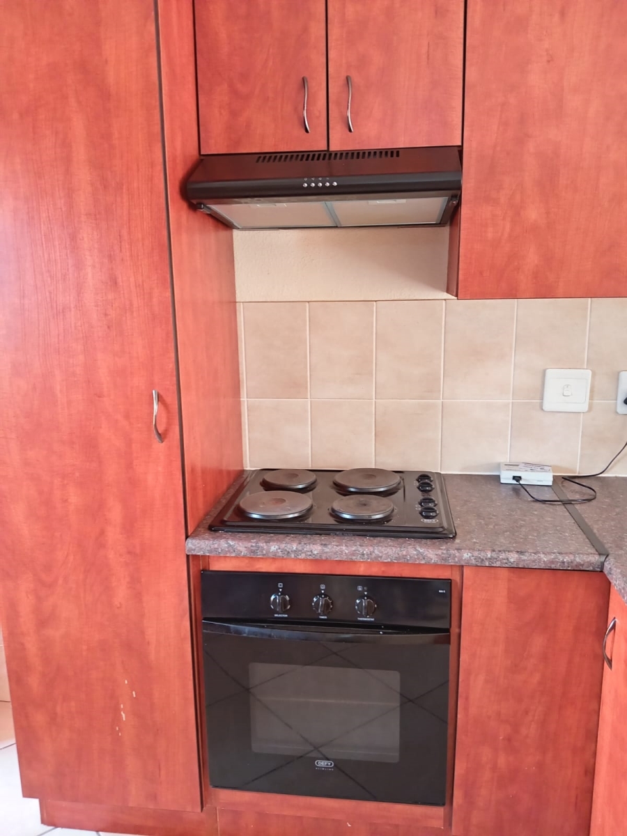 2 Bedroom Property for Sale in Princess A H Gauteng