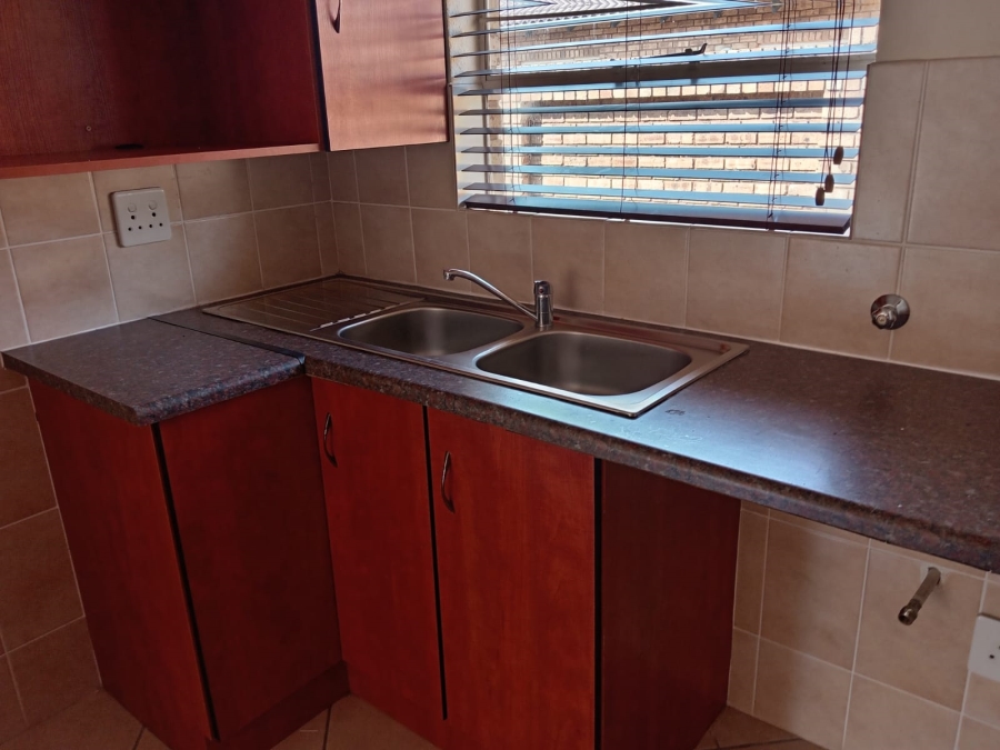2 Bedroom Property for Sale in Princess A H Gauteng