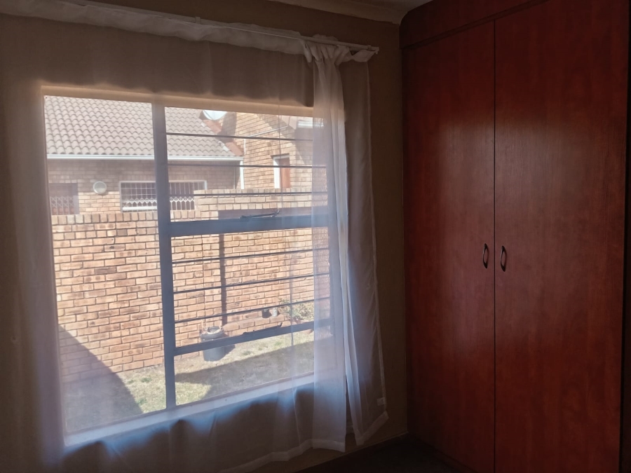 2 Bedroom Property for Sale in Princess A H Gauteng
