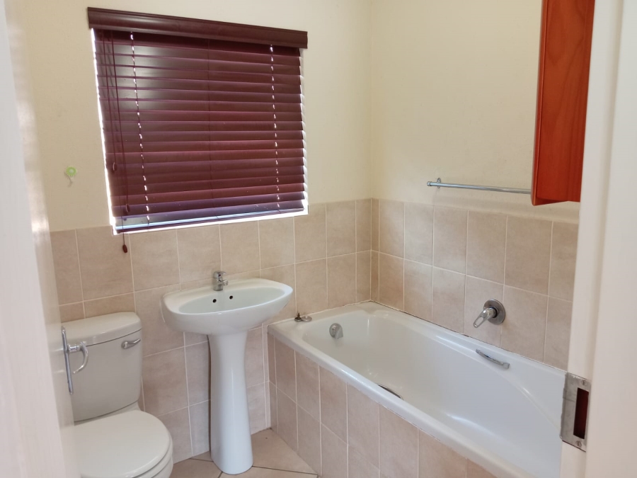 2 Bedroom Property for Sale in Princess A H Gauteng