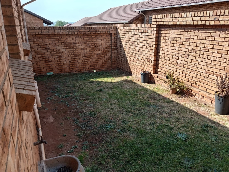 2 Bedroom Property for Sale in Princess A H Gauteng