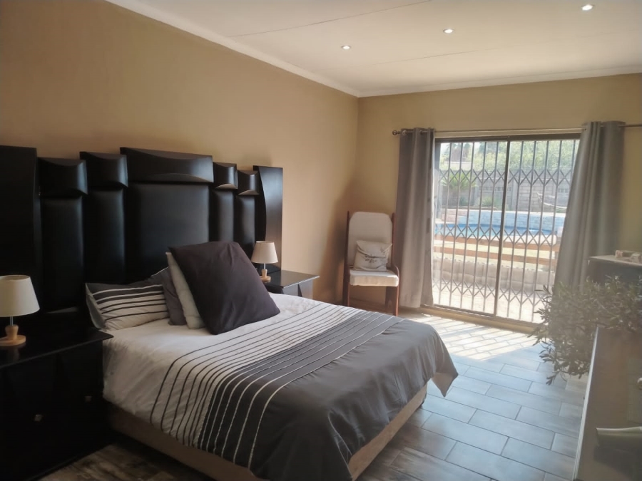 3 Bedroom Property for Sale in Dersley Gauteng