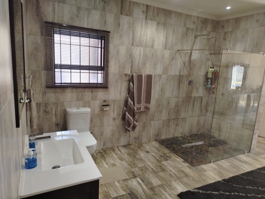 3 Bedroom Property for Sale in Dersley Gauteng