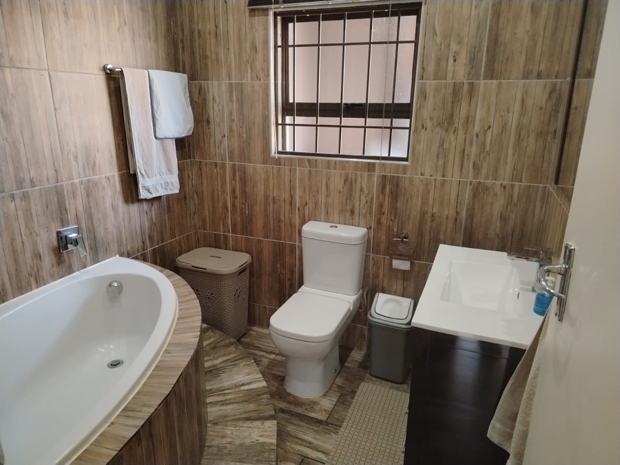 3 Bedroom Property for Sale in Dersley Gauteng