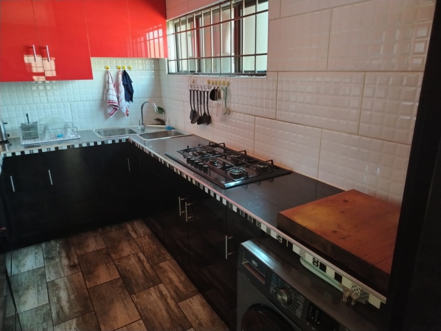 3 Bedroom Property for Sale in Dersley Gauteng