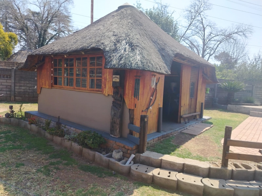 3 Bedroom Property for Sale in Dersley Gauteng