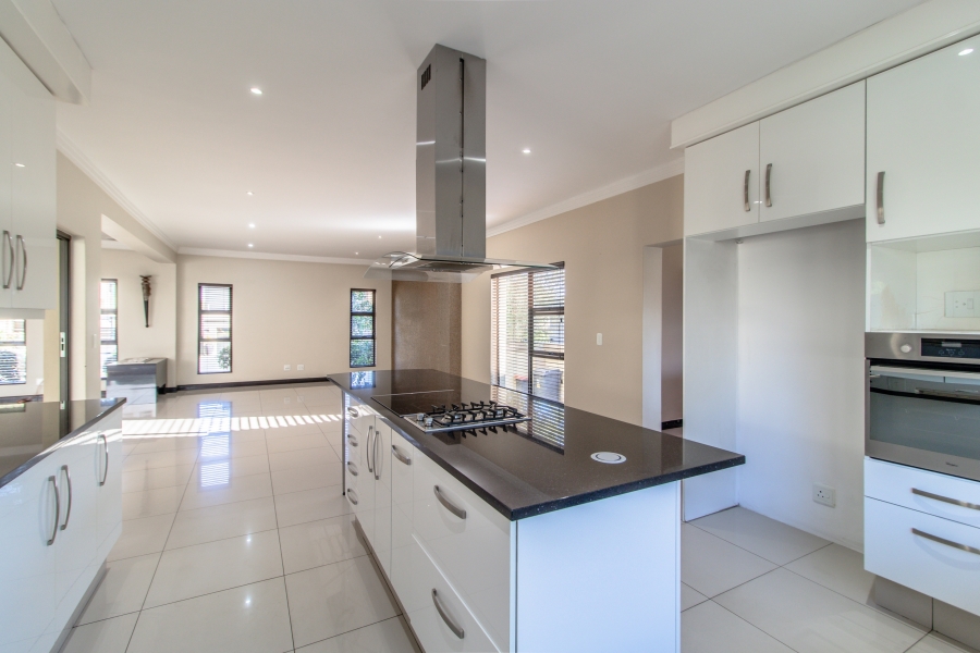 4 Bedroom Property for Sale in Aspen Hills Gauteng