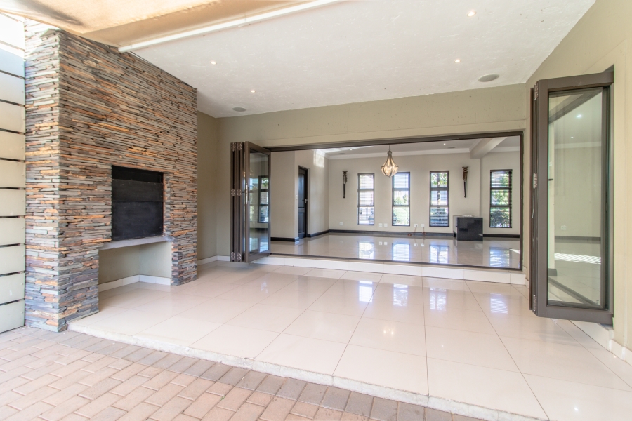 4 Bedroom Property for Sale in Aspen Hills Gauteng