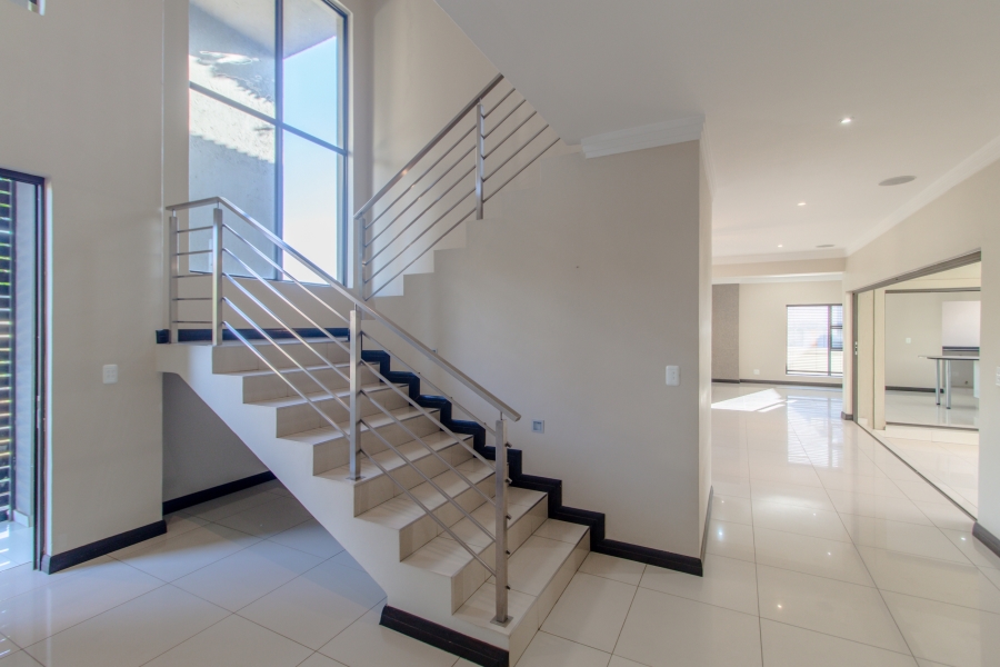 4 Bedroom Property for Sale in Aspen Hills Gauteng
