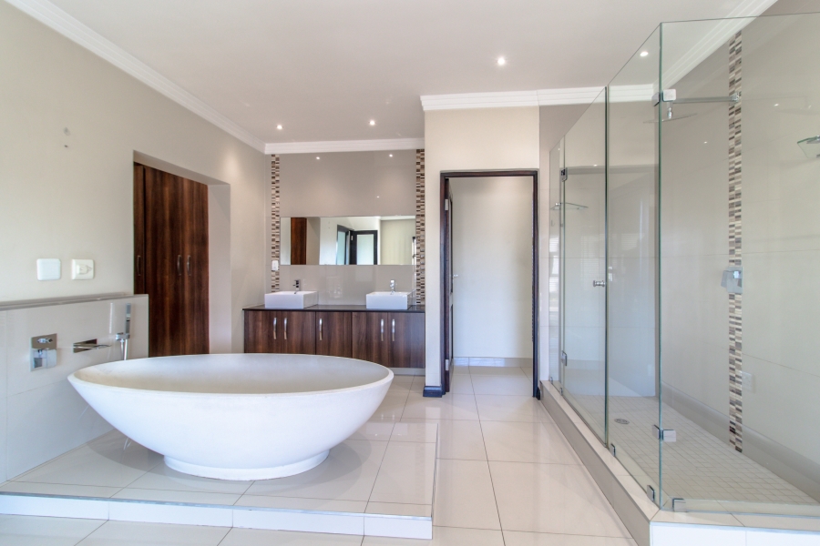 4 Bedroom Property for Sale in Aspen Hills Gauteng