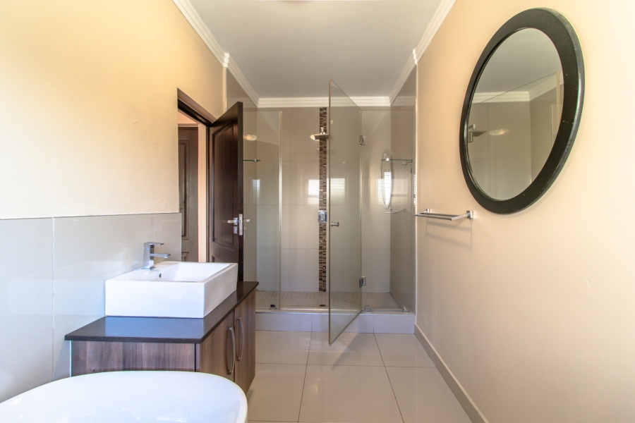 4 Bedroom Property for Sale in Aspen Hills Gauteng