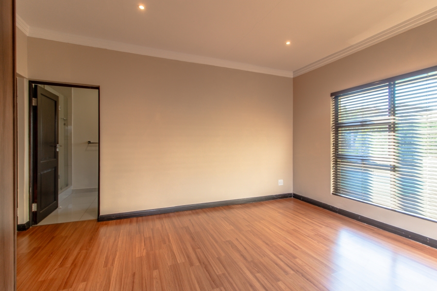 4 Bedroom Property for Sale in Aspen Hills Gauteng