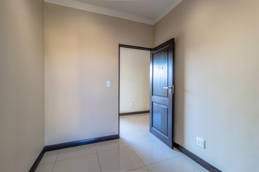 4 Bedroom Property for Sale in Aspen Hills Gauteng