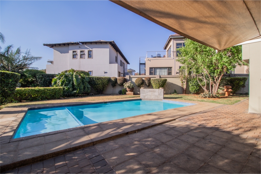 4 Bedroom Property for Sale in Aspen Hills Gauteng